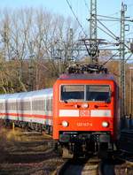 DB 120 147-4(Unt//09.10.13) mit dem IC 2417 nach Köln hat hier Einfahrt in Schleswig.