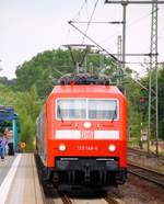 DB 120 146-6(REV/LD X/17.06.14) hat hier mit dem IC 2417 nach Köln Einfahrt in Schleswig.