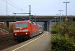 DB 120 134-2 hat hier mit dem IC 2378 aus Hannover Einfahrt in HH-Harburg.