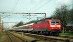 DB 120 106-6 wartet mit einem Wintersport-Leerzug auf die Rückfahrt nach Hamburg-Langenfelde, Pattburg/Padborg 11.03.2007