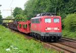 140 600-8 mit Autotransport-Leerzug bei der Durchfahrt in Ahlten/Hannover.