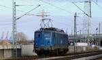 Die EGP E40 678 oder 140 678-4 hat gerade ihren Containerzug im Hafen abgegeben und fährt nun in die Abstellung Ajax Lokservice.