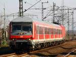 DB Regio RB 21072 mit Schublok 143 311 kurz vor dem Halt in Jübek.