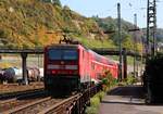 143 216-0 mit einer RB nach Koblenz Hbf bei der Einfahrt in den Bhf von Linz am Rhein.