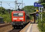 DB 143 311-9 mit einer RB nach Flensburg verlässt gerade Schleswig.