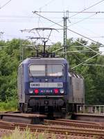 Power-Pack...4 mal RBH(106/143 286-3, 121/143 048-7, 102/143 069-3 und 105/143 186-5) auf dem Richtung Hamburg-Hohe Schaar um dort einen Kesselwagenzug zu übernehmen.