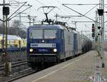 RBH 116/ 143 573-4 und RBH 137/ 143 812-6 mit langem Öler auf dem Weg Richtung Hamburg Hohe Schaar hier festgehalten bei der Durchfahrt im Bhf Hamburg-Harburg.