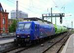 SRI 145 088-1 diesmal mit einem ERMEW/Interfracht Getreidezug bestehend aus Tagnpps(1) Wagen Durchfahrt Bremen Hbf 11.06.2022