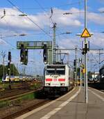 DB 146 560-8 mit dem IC 2431 Einfahrt Bremen Hbf. 11.06.2022