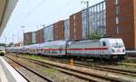 DB 147 575-5 inkl Wagenpark abgestellt am Hbf Münster.