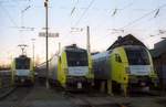 Siemens/FLEX Lok-Parade Teil 2, ES 64 U2-098, 019 und 021, Flensburg Peelwatt 13.12.2002 