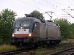 MRCE/TXL 182 529-8 auf dem Rckweg von Padborg nach Hamburg festgehalten am B Karpfenteich in Schleswig.