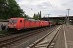 DB 185 373-8 + DB 185 385-2 mit Kohletransport unterwegs gen Süden.