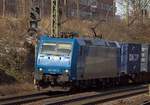 ATLD 185 516-2 zog ebenfalls einen kurzen Containerzug durch HH-Harburg.