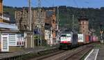 RP 186 109-5 mit Containerzug Durchfahrt Oberwesel 06.08.2024