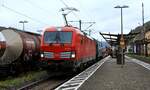 DB 193 373 mit Güterzug Durchfahrt Kaub am Rhein.