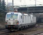 MRCE/DB 6193 608-7 vorne und 6193 611-1(REV/MMAL/22.10.15)hinten ebenfalls auf dem Weg in den Hamburger-Hafen.