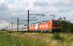 ELL/ELOC/Snälltåget 193 288 + die abgebügelte 193 965 vor dem Snälltåget D 305 nach Innsbruck Hbf in Farhus, 29.07.2023 