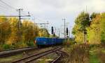 Nach der Ausfahrt aus dem Ladegleis wird der leere Düngerzug in das Richtungsgleis nach Flensburg rangiert.