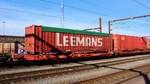 Containertragwagen-Einheit der Gattung Sdggmrs738.1 registriert unter 31 80 4993 579-0 D-DB, Pattburg 13.03.2022