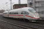 403 005-2 als ICE 623 von Dortmund Hbf nach Mnchen Hbf am 24.11.2018 in Dsseldorf Volksgarten. 