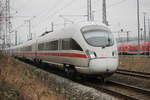 411 066 als ICE 1671(Stralsund-Karlsruhe)bei der Ausfahrt im Rostocker Hbf.17.02.2019