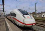 812 031-4 stand als ICE 203(Binz-Basel SBB)im Rostocker Hbf.05.04.2024