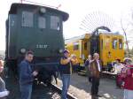 E 32 27 und  Tunneligel  712 001 im DGEG-Museum Bocum-Dahlhausen am 18.04.2010.