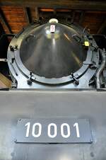 10 001 im Deutschen Dampflokmuseum in Neuenmarkt-Wirsberg am 03.09.2011.