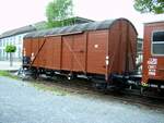 Gedeckter Güterwagen Gms Bauart Oppeln im Eisenbahnmuseum Vienenburg am 03.05.2005.