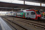 Der CFL 2307, ein dreiteiliger Stadler KISS, steht am 26 Mai 2024 im Hauptbahnhof Düsseldorf, als IC 5106 nach  Luxembourg (Düsseldorf Hbf - Koblenz Hbf - Trier Hbf – Luxembourg), zur Abfahrt bereit. 