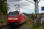 Steuerwagen voraus fährt der RE 9 rsx - Rhein-Sieg-Express (Siegen – Köln – Aachen) am 11 September 2024 durch Scheuerfeld (Sieg) in Richtung Köln / Aachen.