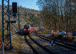 Zwei gekuppelte vierteilige Bombardier Talent 2 (442 256 / 442 756 und 442 755 / 442 255), erreichen am 18 März 2025, als RE 9 rsx - Rhein-Sieg-Express (Aachen - Köln - Siegen), den Bahnhof