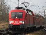 182 003-4 mit RE 37374 von Cottbus nach Wismar bei der Einfahrt im Bahnhof Bad Kleinen.19.12.2011