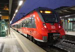 442 843 mit S3(Warnemünde-Güstrow)kurz vor der Ausfahrt um 08.07 Uhr im Rostocker Hbf.09.01.2021