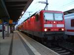 143 300-2 mit S 1 von Rostock Hbf Richtung Warnemnde kurz vor der Ausfahrt im Rostocker Hbf.(01.09.10)