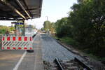 Blick auf die Baustelle am Morgen des 14.07.2023 am S-Bahnhof Rostock-Holbeinplatz.