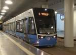 6N2-Wagen(611)als Linie 5 von Rostock-Sdblick nach Rostock-Mecklenburger Allee stand am 25.01.2015 in der Haltestelle Rostock Hbf(tief)