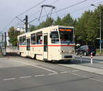 T6A2(704)von CKD Praha-Smichov Am Vormittag des 26.09.2021 in Höhe Rostock Rosa-Luxemburg Str.