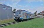 In Villeneuve werden die beiden Stuttgarter S-Bahn Triebwagen 430 236 und 727 langsam ins Alstom Werk Villeneuve rangiert.

6. Sept. 2024