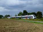 Vor einer anrckenden Regenfront hlt dieser RB auf der Fahrt nach Halle in Hopfgarten bei Weimar, 7.9.17.