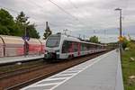 Als Regionalbahn nach Mnchengladbach verlsst der Triebwagen 1429 013 von Abellio Oberhausen-Sterkrade.