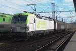 CapTrain 193 897 geniesst die Sonnenschein bein ausfahren aius Decin hl.n. am 27 Mai 2025.