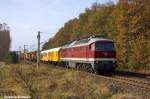 232 550-4 DGT - Deutsche Gleis- und Tiefbau GmbH mit einem Bauzug bei Nennhausen und fuhr in Richtung Wustermark weiter. 31.10.2012