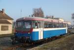 798 667-1 fhrt fr die Eisenbahngesellschaft Potsdam GmbH(EGP)als Schlerzug VGP 70 Mo-Fr zwischen Pritzwalk und Putlitz am 14.11.2011 stand sie friedlich im Bahnhof Pritzwalk abgestellt.