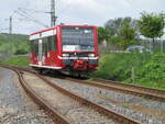 Der Eröffnungszug,gefahren vom EGP 672 906,von Bergen/Rügen zum Fährhafen Sassnitz-Mukran,am 21.Mai 2022,in Lietzow.