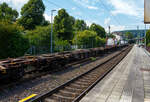 Leerer vierachsiger 60' Drehgestell-Containertragwagen für Großcontainer und Jumbo-Wechselbehälter, 37 80 4556 005-7 D-ERR, der Gattung Sgns³, der ERR European Rail Rent GmbH