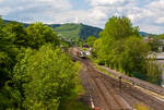 Ein Stadler GTW 2/6 der Hellertalbahn fährt am 18 Mai 2014, als RB 96  Hellertal-Bahn  (Betzdorf-Herdorf-Haiger-Dillenburg) , Umlauf HTB90415, von Herdorf weiter in Richtung Neunkirchen.