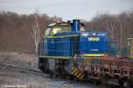 V 2105 (275 105-5) MWB - Mittelweserbahn GmbH steht mit einem Schleifzug in Rathenow abgestellt.