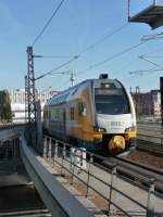 ET445.111 erreicht am 31.10.13 Berlin HBF.